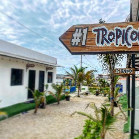 Hostal Tropicoco Hotel Playas Exterior photo